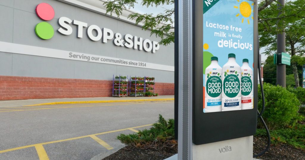 Stop & Shop to Offer No-Cost EV Charging