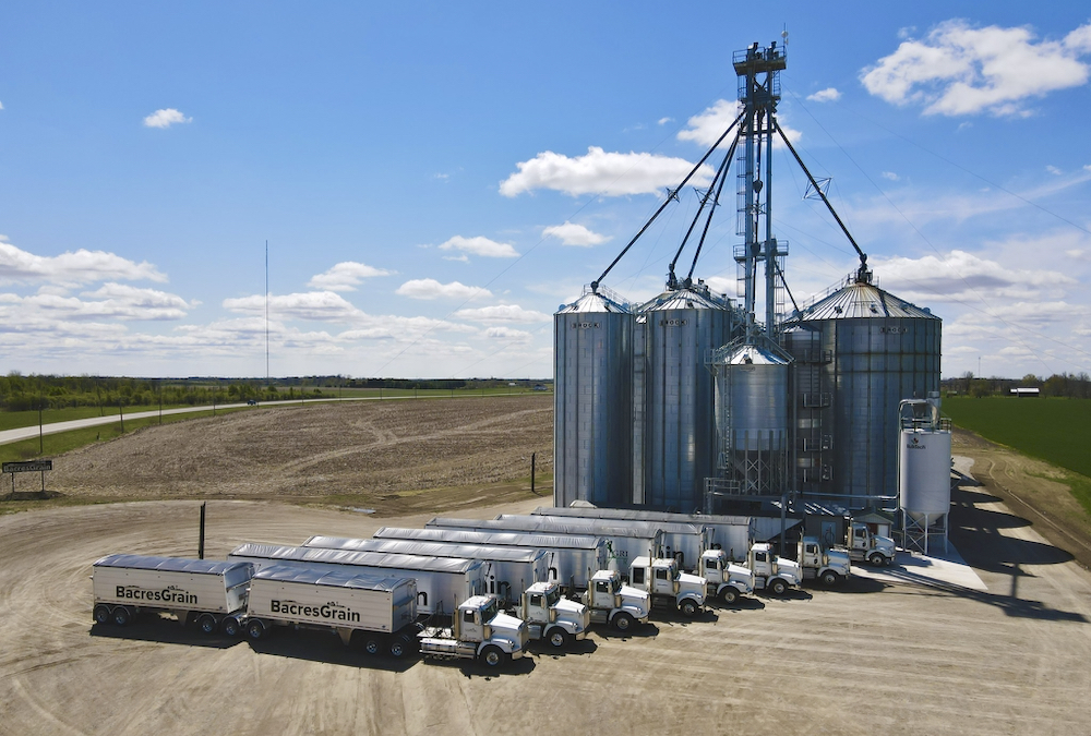 New grain elevator sets out to celebrate agriculture, share blessings