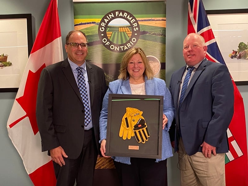 (L to R): Crosby Devitt, Grain Farmers of Ontario CEO; Ontario Agriculture and Agri-food Minister Lisa Thompson; Jeff Harrison, Grain Farmers of Ontario chair. 