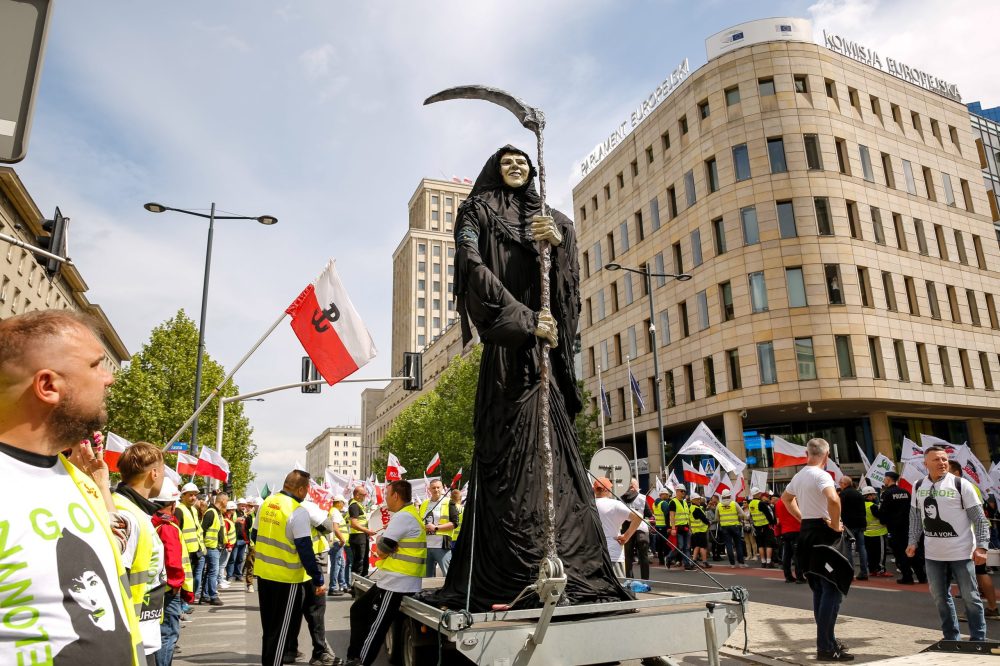 Protesters lead a model of reaper as Solidarity organisation and Polish farmers protest with Polish  and Solidarity flags and anti Green Deal banners in front of European Parlament building in the centre of Warsaw, the capital of Poland on May 10, 2024. The protest in Poland is part of the European farmers’ protest against the EU’s Green Deal regulations. Polish farmers also demand a change to the EU agreement with Ukraine regarding the import of agricultural produce to the EU. The protest gathered over 100 thousand people. (Photo by Dominika Zarzycka/Sipa USA)
