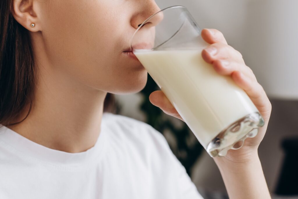 Nearly half of Americans unaware of raw milk hazards