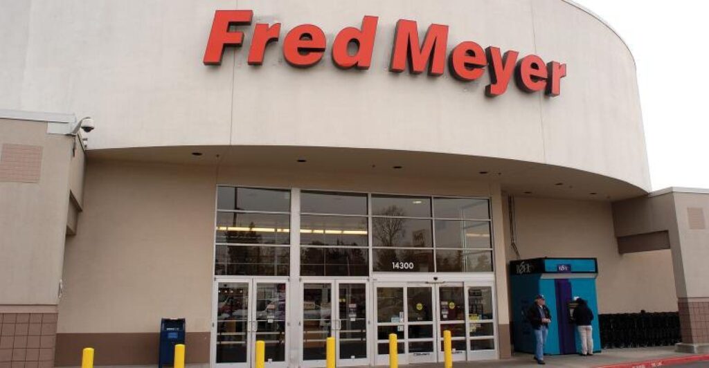 Fred_Meyer_store-exterior_0_1.jpg