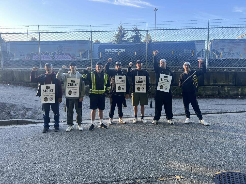 Vancouver grain workers reach tentative deal to end strike