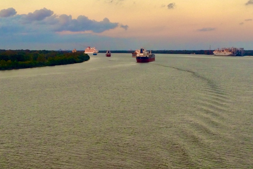 File photo of vessels on the Mississippi River south of New Orleans on Nov. 5, 2017. (Dave Bedard photo)
