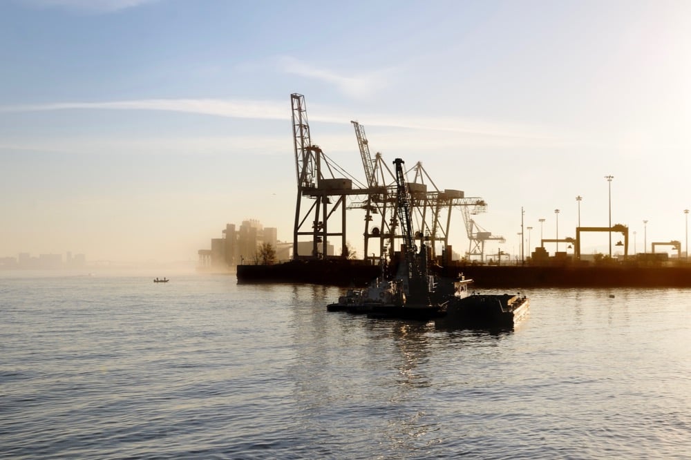 Montreal dockworkers' union rejects offer; lockout begins