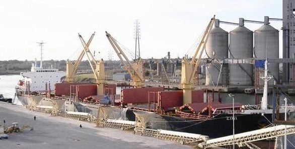 Port of Quequen, Argentina. (AntaresShipping.com)
