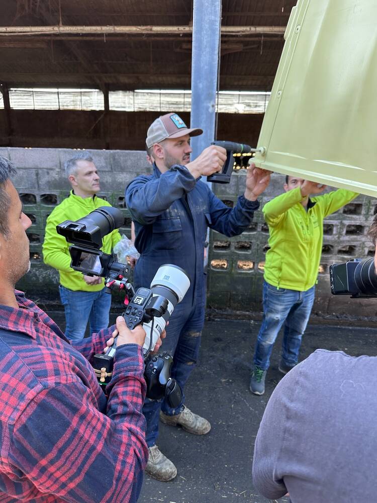 Davide Gomiero is followed by a Discovery Channel camera crew during the filming of the reality 
TV series Quella pazza fattoria (That crazy farm) in Italy. 