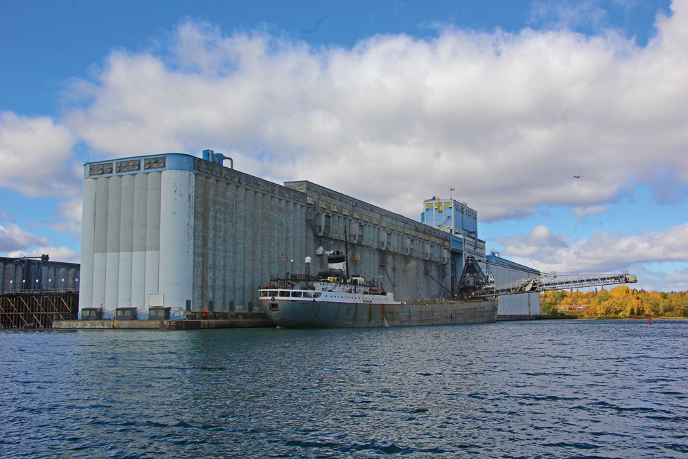 Thunder Bay sees strong spring grain shipments