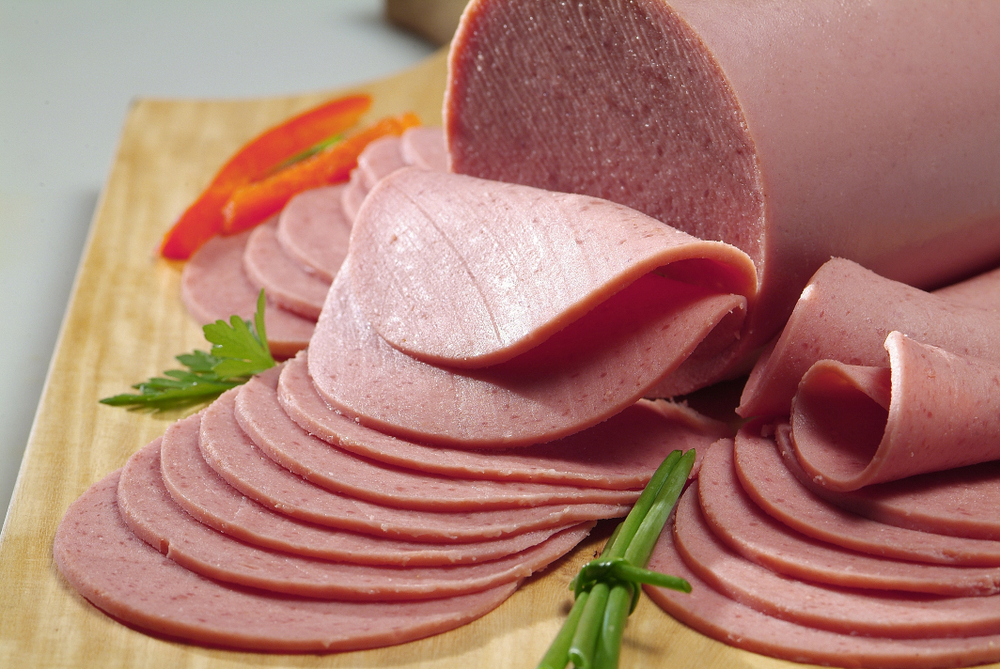 143,000 pounds of bologna recalled in US over labelling error