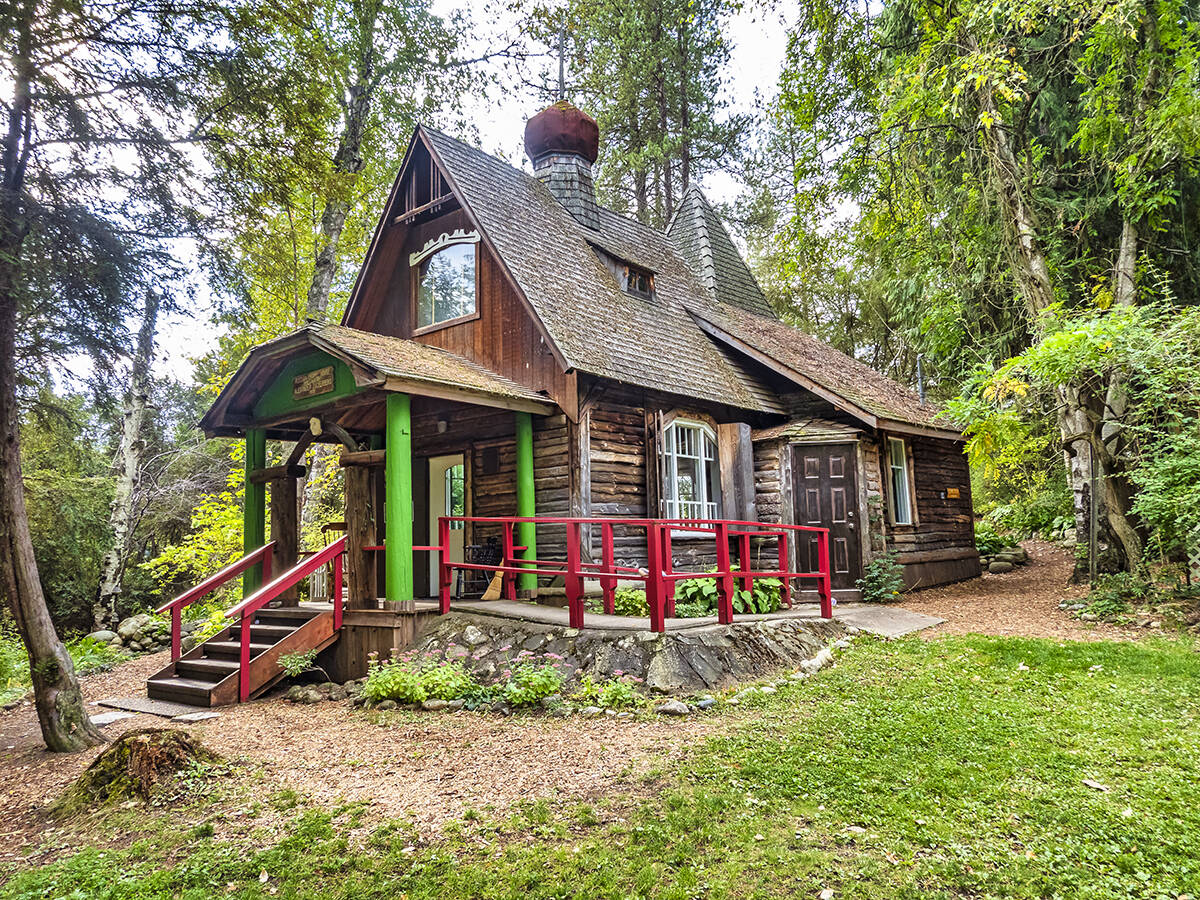 The Russian Orthodox Chapel House on Zuckerberg Island.