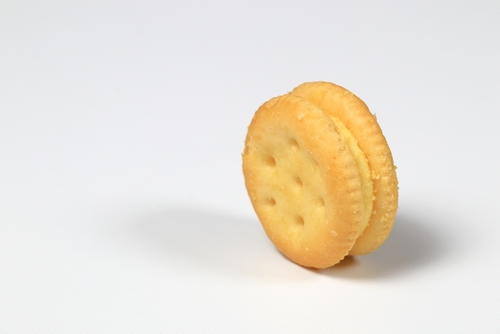 Ritz cracker sandwich recall issued over peanut allergy labelling error