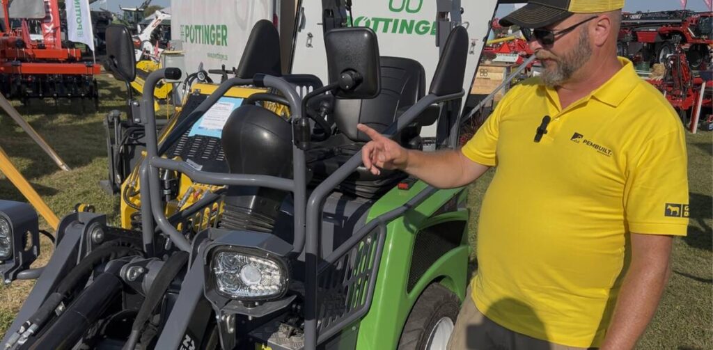 Scott Pemberton, of Pembuilt Equipment, points out some of the features of the Garden Donkey ERO8E.