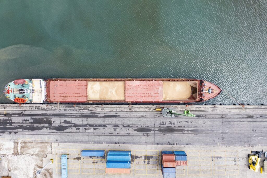 China buys U.S. soybean cargoes ahead of Trump-Xi meet, sources say