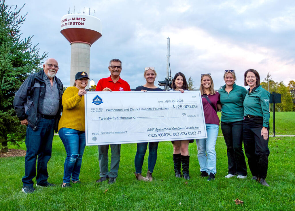 Representatives of BASF Agricultural Solutions Canada, the Palmerston & District Hospital Foundation and the community show off their Growing Home with BASF first-place prize cheque for $25,000. Contributed