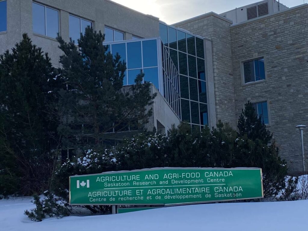 A photo of the sign in front of the Agriculture and Agri-Food Canada